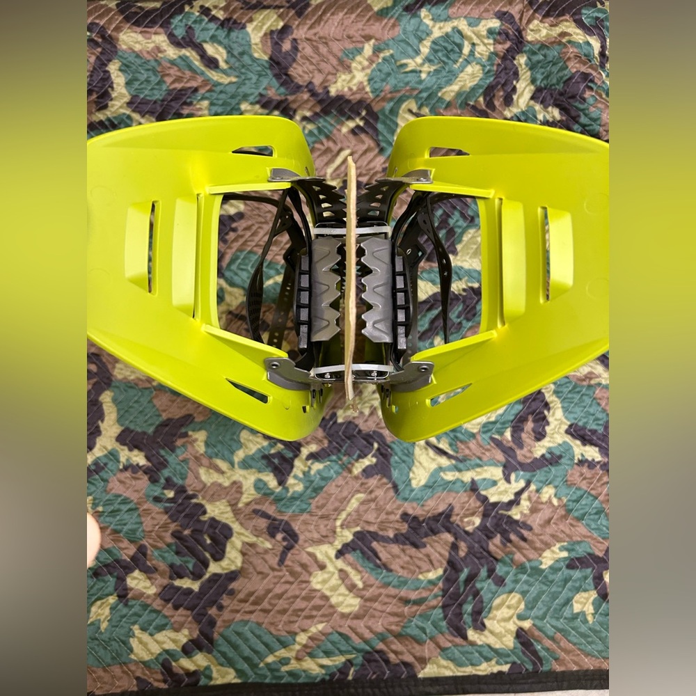 Atlas Helium-Trail Unisex Snowshoes 26” -by Loving Kindness Everyday - Picture 4 of 14
